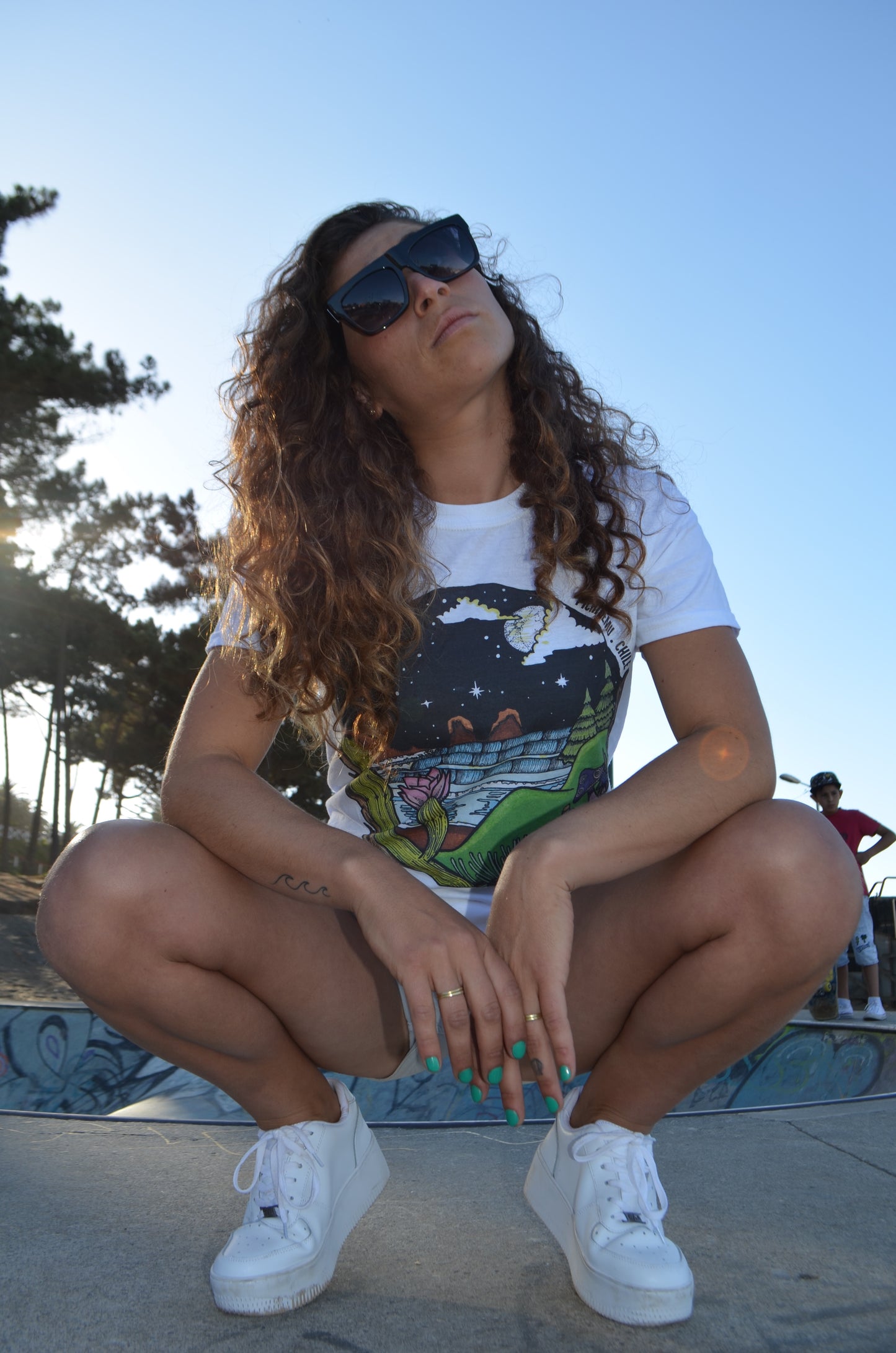 Polera Sustentable "Lobos by Night"