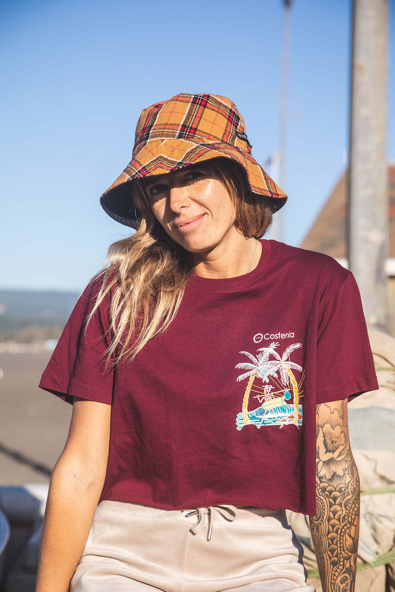 POLERA BÚSQUEDA SIN FIN LARGO CLÁSICO O CROPTOP - UNISEX